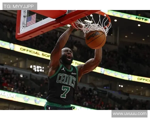 巴里-布朗砍下全场最高27分，带领球队取得连胜，打造赛场新传奇