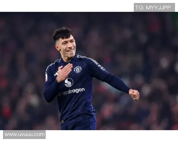 德里赫特助攻帮助球队获胜，赢得球迷赞誉