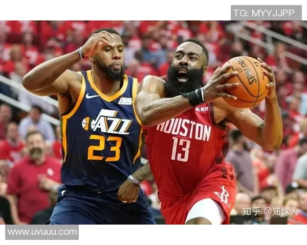 爵士队在季后赛中遭遇连败，教练团队开始调整阵容安排